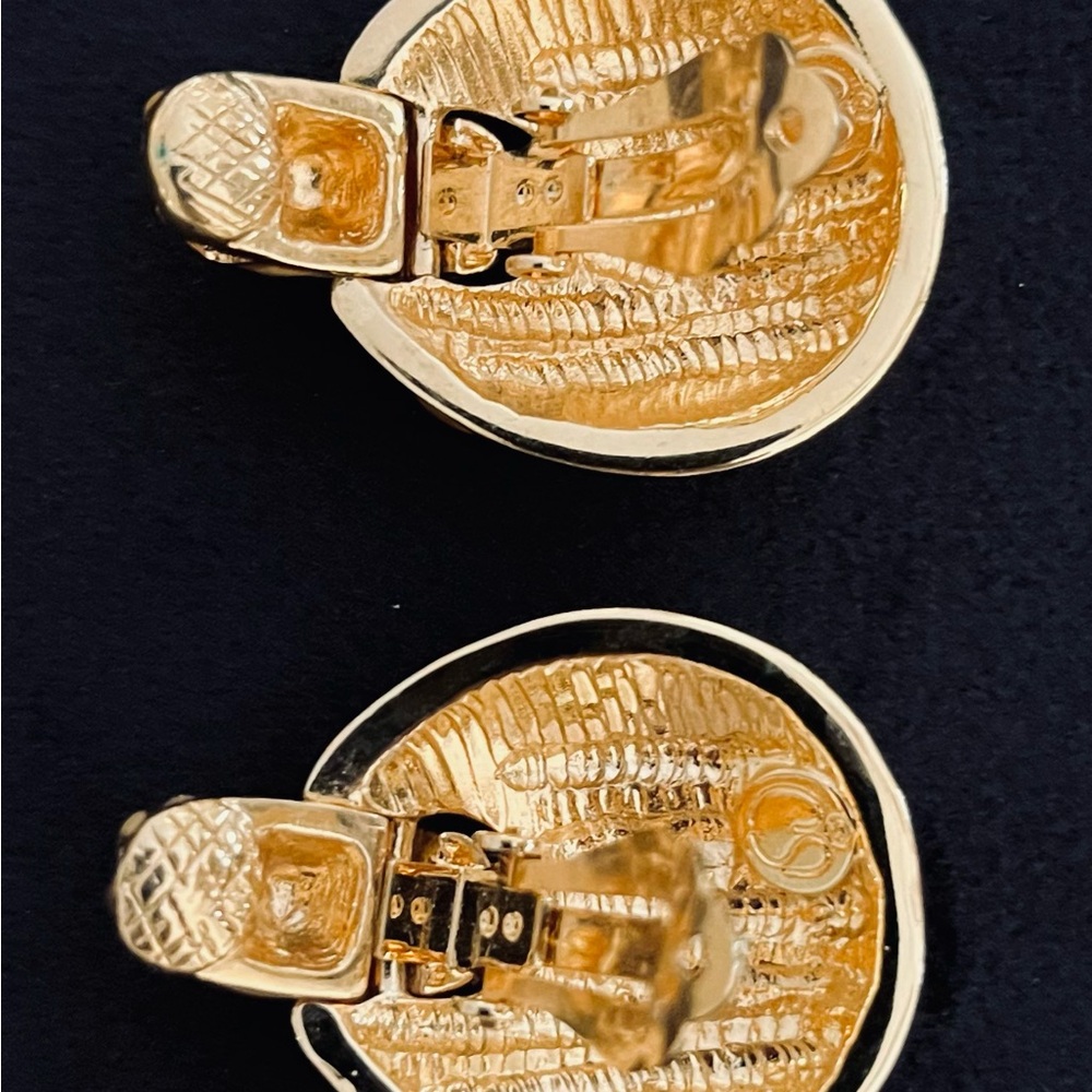 #8 St John Goldtone Earrings - Picture 4 of 4